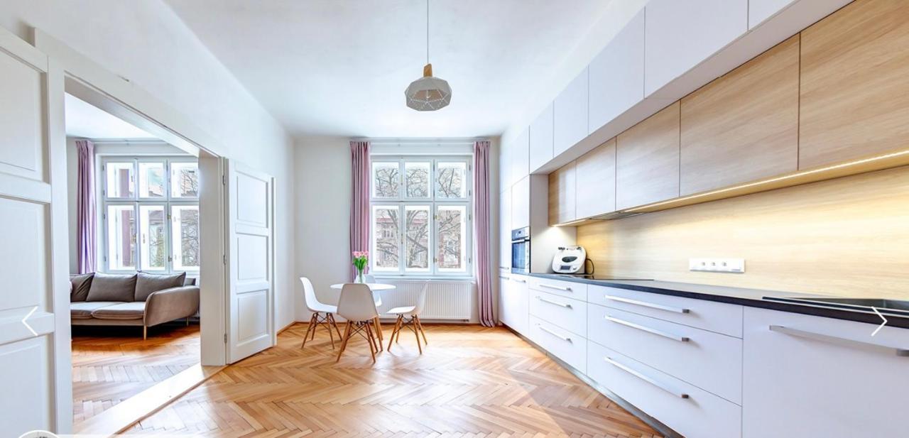 City Center Apartment Hradec Kralove Exterior photo